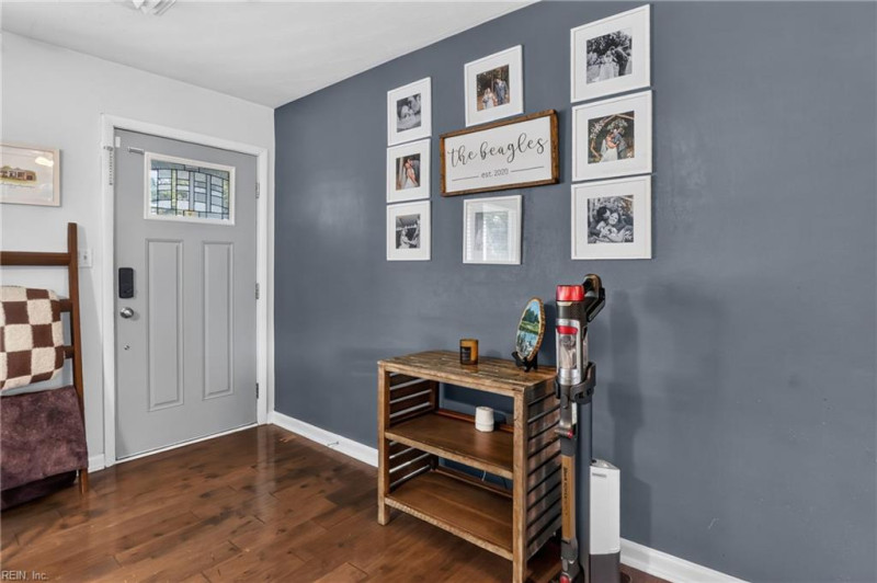 Photo 4 of 26 residential for sale in Portsmouth virginia