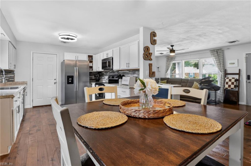 Photo 8 of 26 residential for sale in Portsmouth virginia
