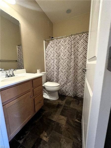 Photo 14 of 27 residential for sale in Chesapeake virginia
