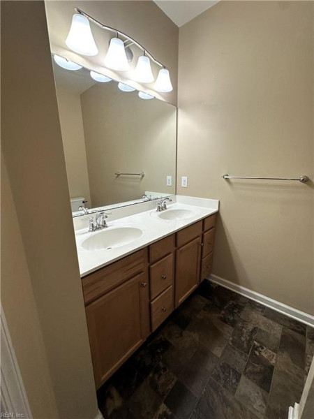 Photo 20 of 27 residential for sale in Chesapeake virginia