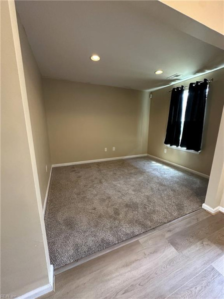 Photo 3 of 27 residential for sale in Chesapeake virginia