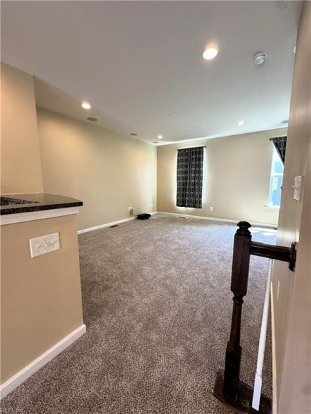 Photo 4 of 27 residential for sale in Chesapeake virginia