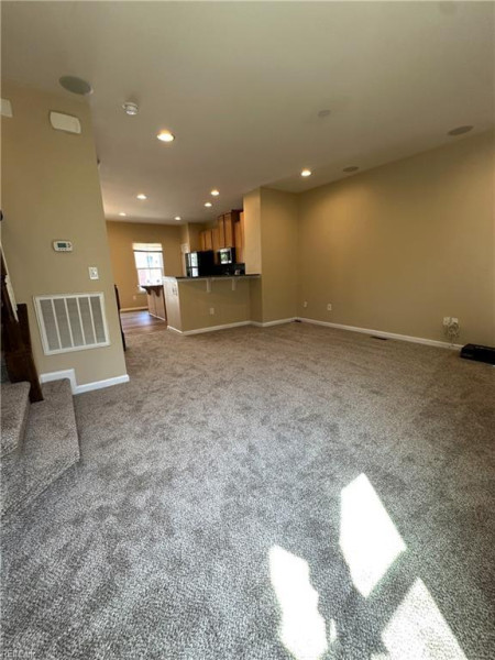 Photo 5 of 27 residential for sale in Chesapeake virginia