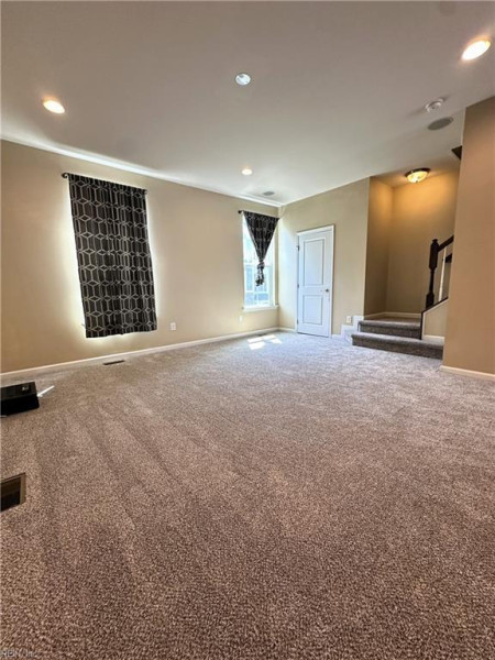 Photo 6 of 27 residential for sale in Chesapeake virginia