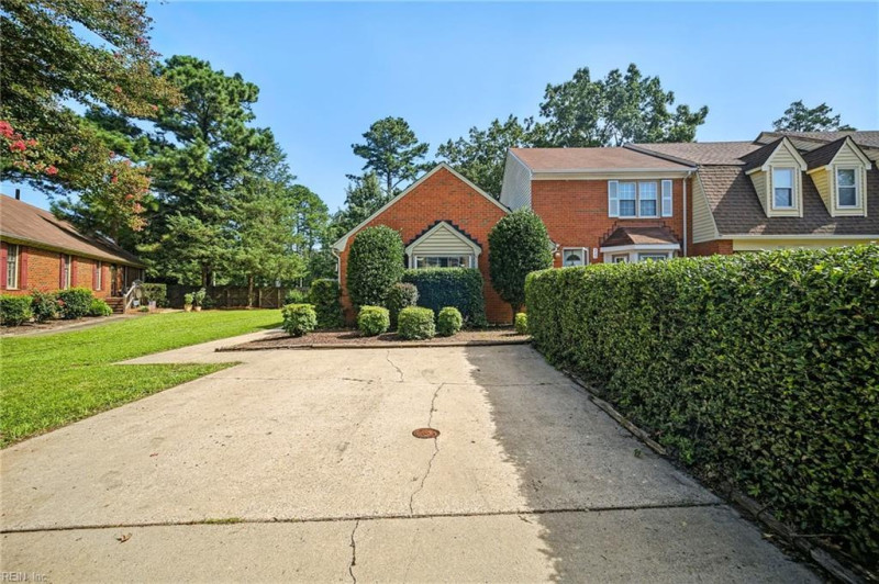 Photo 4 of 36 residential for sale in Chesapeake virginia Photo 4 of 36 residential for sale in Chesapeake virginia