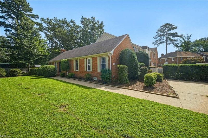 Photo 5 of 36 residential for sale in Chesapeake virginia Photo 5 of 36 residential for sale in Chesapeake virginia