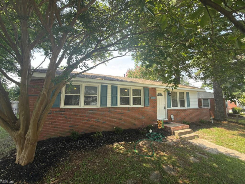 Photo 1 of 42 residential for sale in Chesapeake virginia Photo 1 of 42 residential for sale in Chesapeake virginia