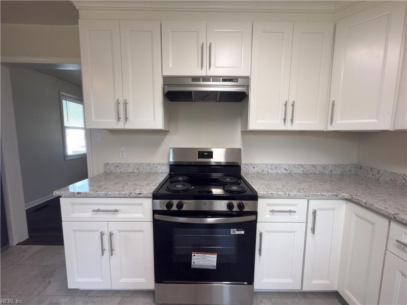 Photo 12 of 42 residential for sale in Chesapeake virginia Photo 12 of 42 residential for sale in Chesapeake virginia
