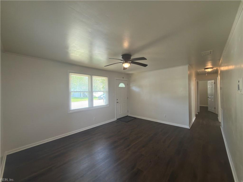 Photo 5 of 42 residential for sale in Chesapeake virginia Photo 5 of 42 residential for sale in Chesapeake virginia