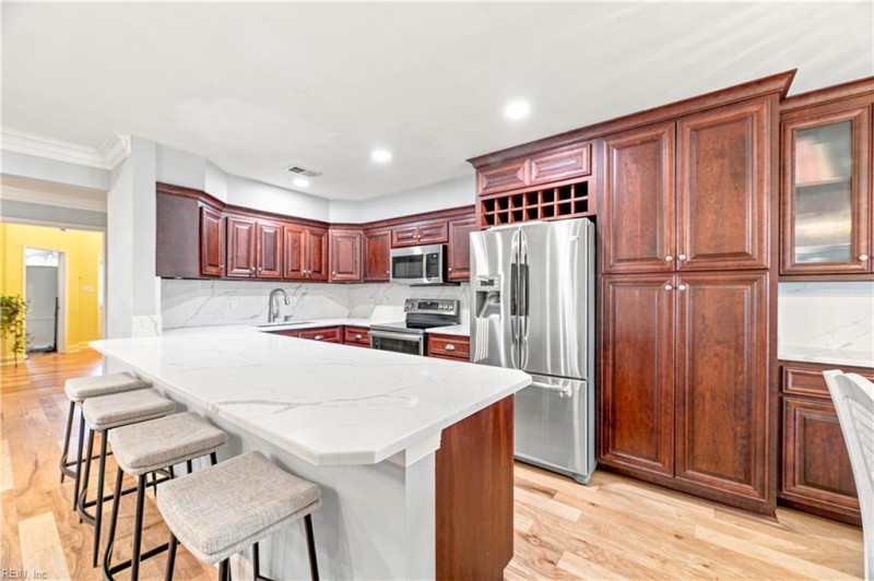 Photo 17 of 35 residential for sale in Virginia Beach virginia