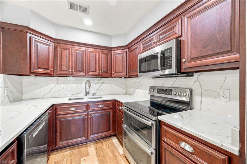 Photo 18 of 35 residential for sale in Virginia Beach virginia