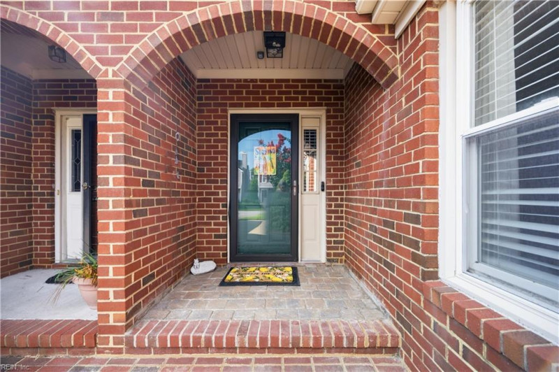 Photo 2 of 35 residential for sale in Virginia Beach virginia