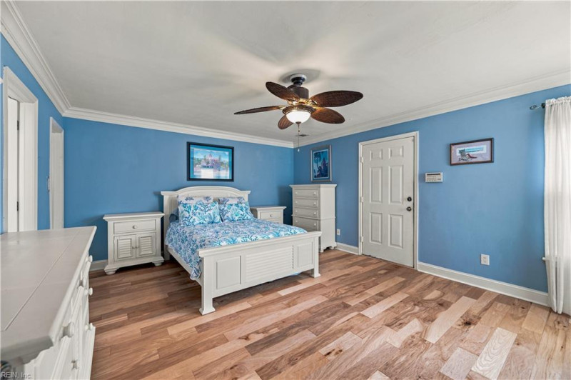 Photo 5 of 35 residential for sale in Virginia Beach virginia