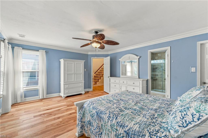 Photo 7 of 35 residential for sale in Virginia Beach virginia