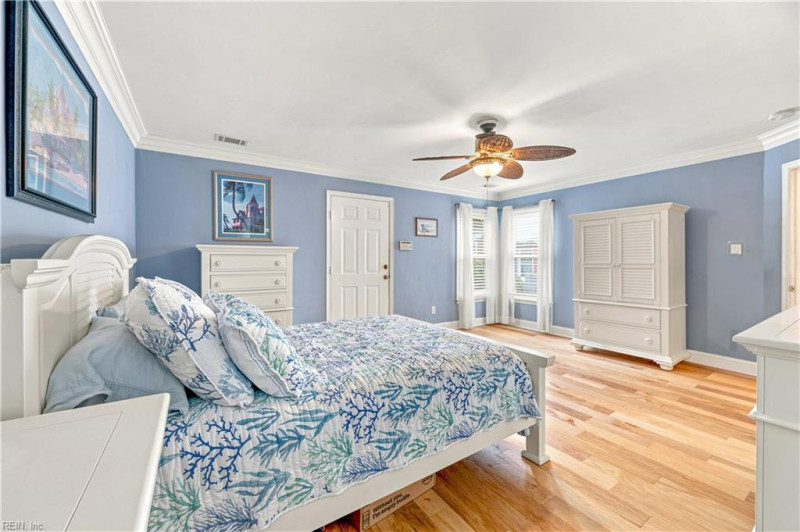 Photo 8 of 35 residential for sale in Virginia Beach virginia