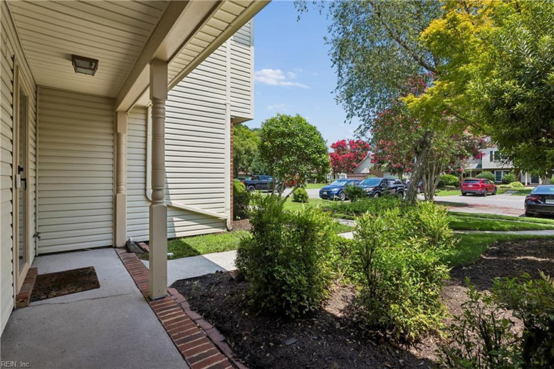 Photo 3 of 15 residential for sale in Hampton virginia Photo 3 of 15 residential for sale in Hampton virginia