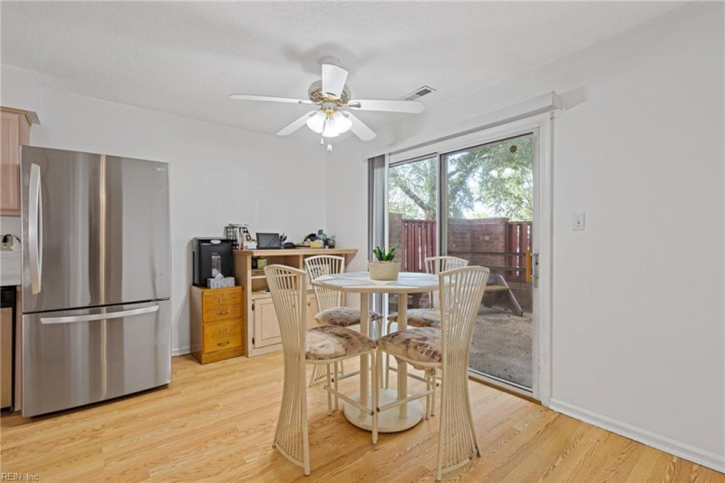 Photo 16 of 42 residential for sale in Virginia Beach virginia