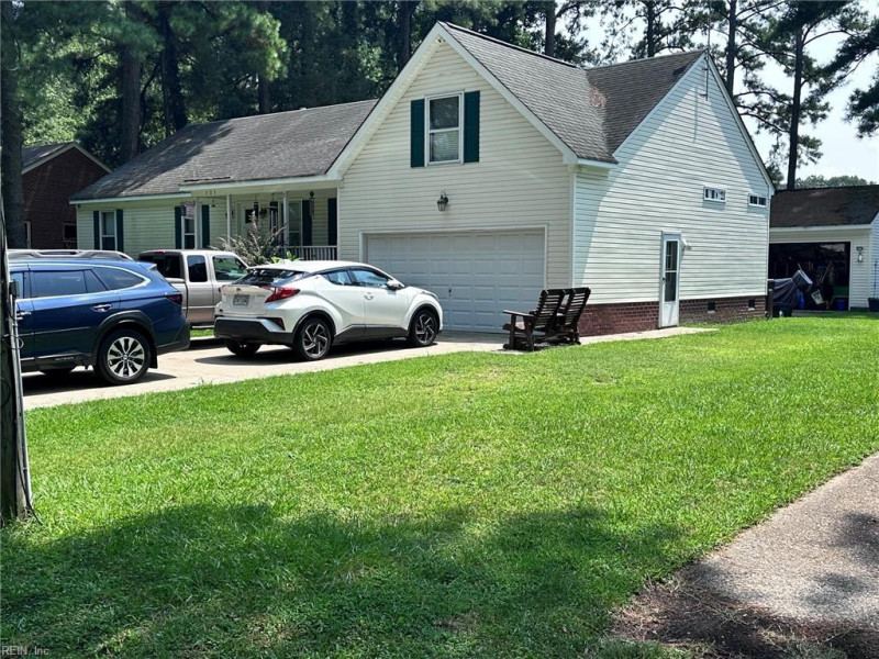 Photo 2 of 29 residential for sale in Chesapeake virginia