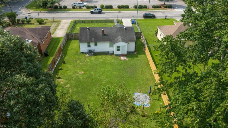 Photo 25 of 32 residential for sale in Portsmouth virginia