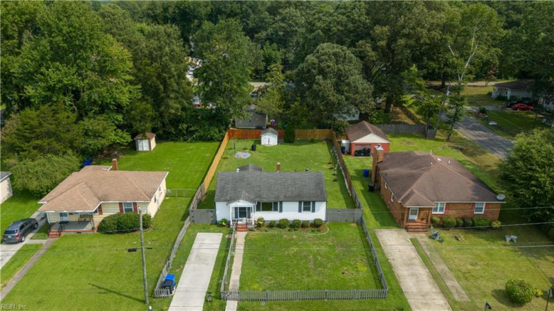 Photo 26 of 32 residential for sale in Portsmouth virginia