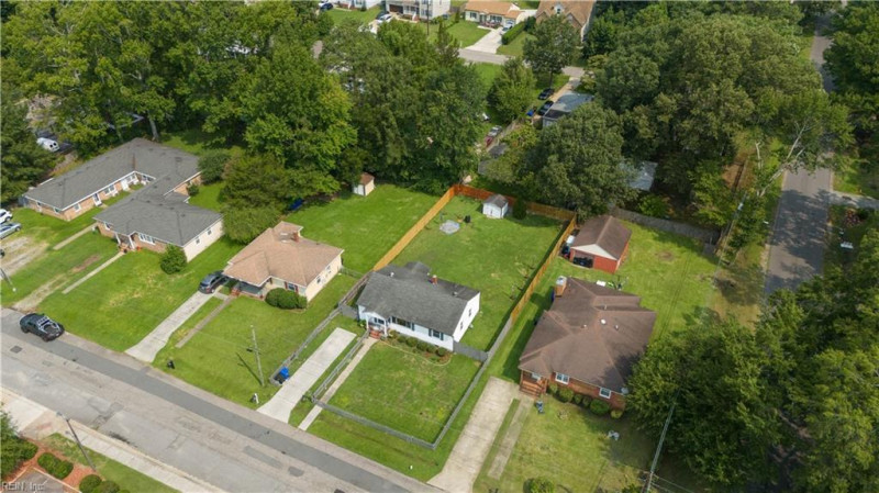 Photo 29 of 32 residential for sale in Portsmouth virginia