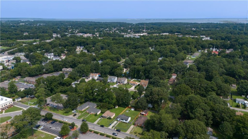 Photo 30 of 32 residential for sale in Portsmouth virginia