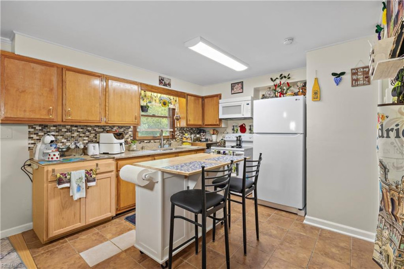 Photo 10 of 30 residential for sale in Suffolk virginia