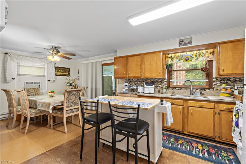 Photo 8 of 30 residential for sale in Suffolk virginia
