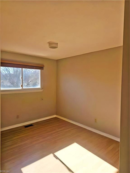 Photo 18 of 27 residential for sale in Virginia Beach virginia Photo 18 of 27 residential for sale in Virginia Beach virginia