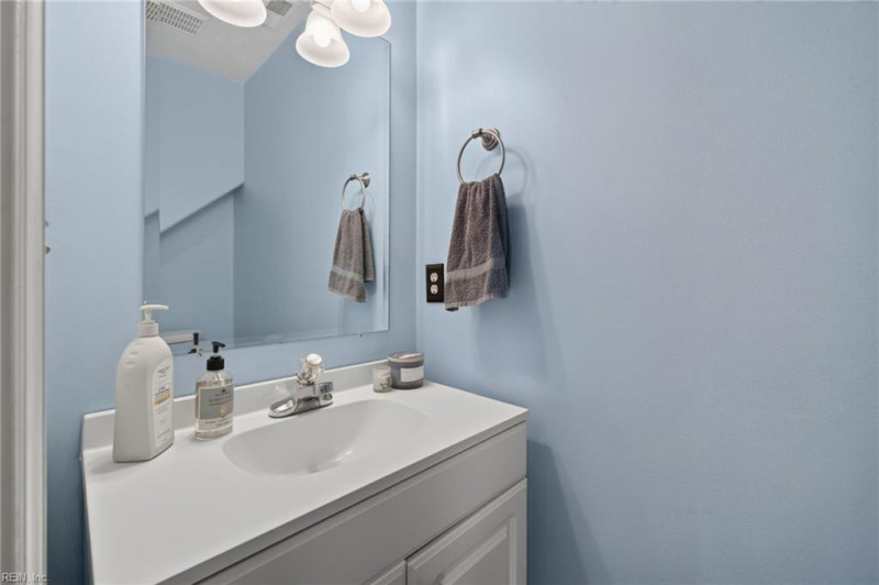Photo 14 of 24 residential for sale in Virginia Beach virginia