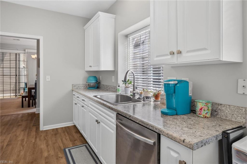 Photo 3 of 24 residential for sale in Virginia Beach virginia