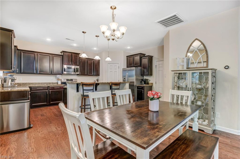 Photo 13 of 44 residential for sale in Gloucester County virginia