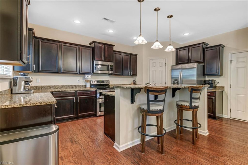 Photo 14 of 44 residential for sale in Gloucester County virginia