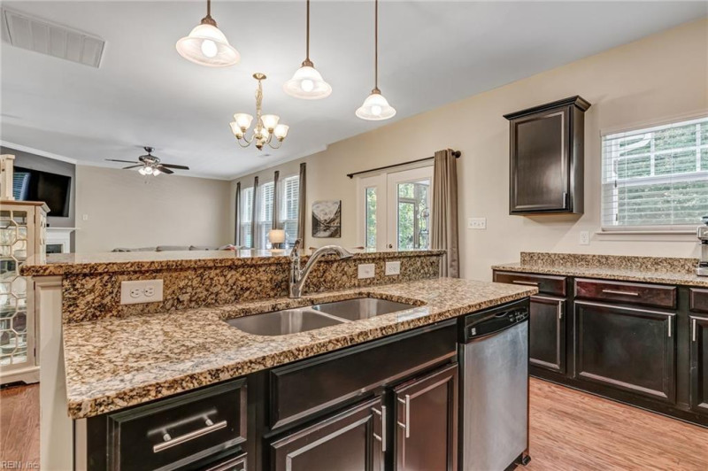 Photo 17 of 44 residential for sale in Gloucester County virginia