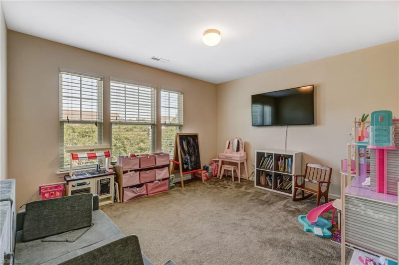 Photo 20 of 44 residential for sale in Gloucester County virginia