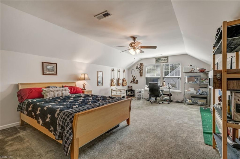 Photo 32 of 44 residential for sale in Gloucester County virginia