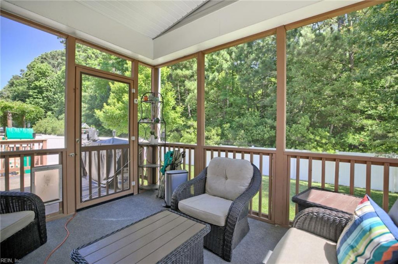 Photo 34 of 44 residential for sale in Gloucester County virginia