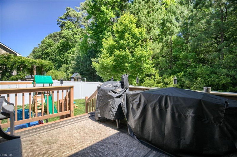 Photo 35 of 44 residential for sale in Gloucester County virginia