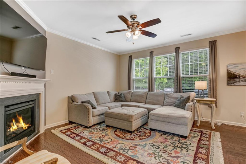 Photo 8 of 44 residential for sale in Gloucester County virginia