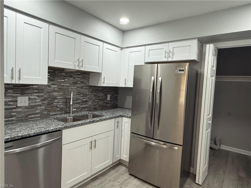 Photo 4 of 11 residential for sale in Suffolk virginia Photo 4 of 11 residential for sale in Suffolk virginia