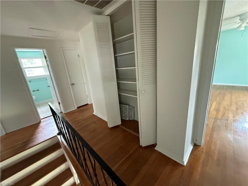 Photo 19 of 28 residential for sale in Virginia Beach virginia