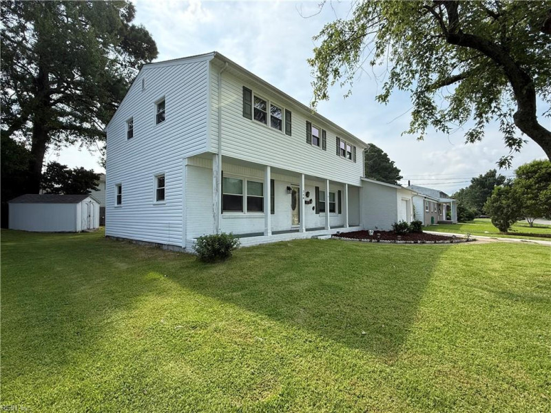 Photo 4 of 28 residential for sale in Virginia Beach virginia