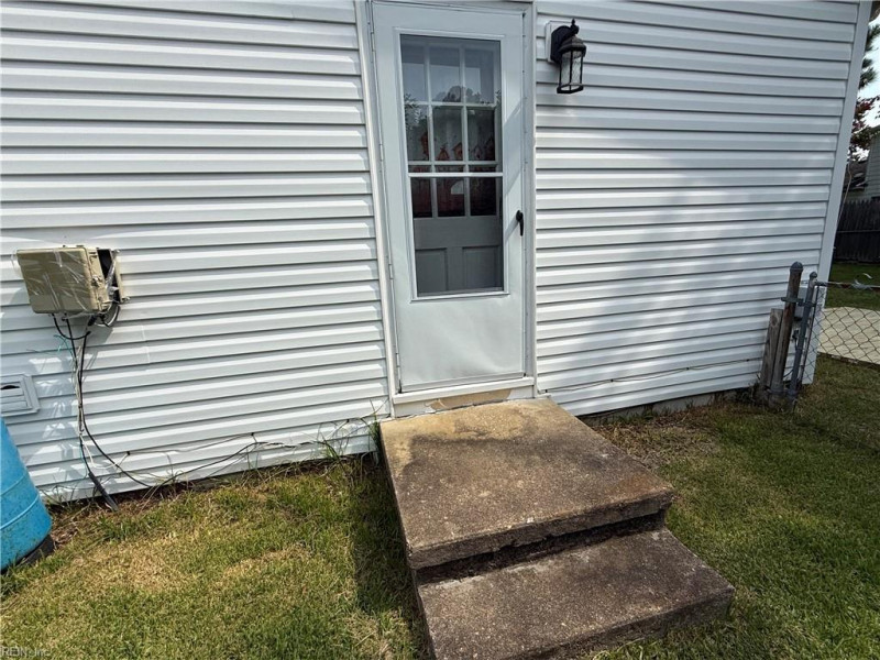 Photo 9 of 28 residential for sale in Virginia Beach virginia