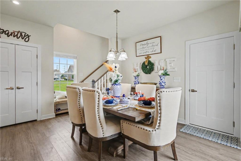 Photo 15 of 41 residential for sale in Chesapeake virginia