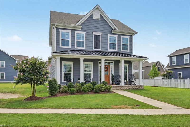 Photo 3 of 41 residential for sale in Chesapeake virginia
