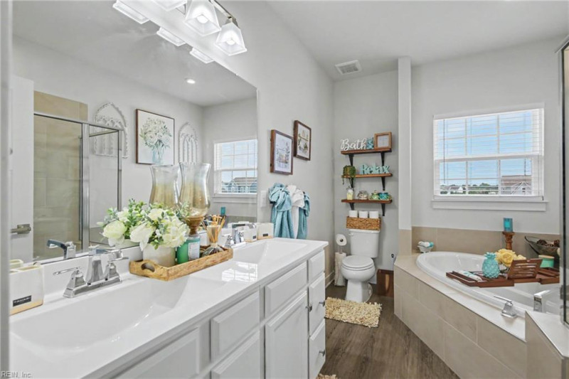 Photo 31 of 41 residential for sale in Chesapeake virginia