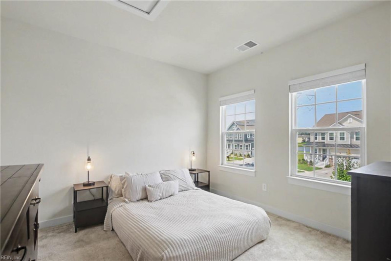 Photo 37 of 41 residential for sale in Chesapeake virginia