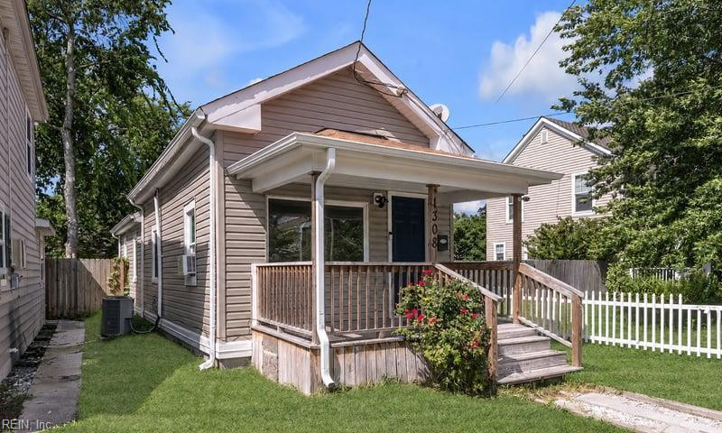 Photo 21 of 23 residential for sale in Portsmouth virginia