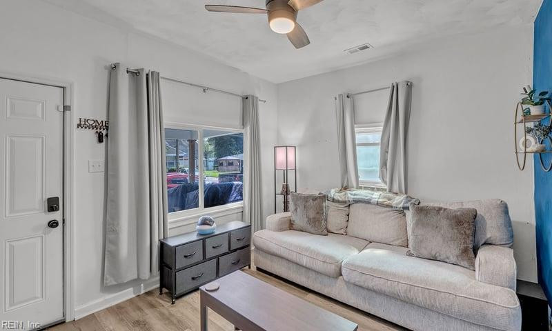 Photo 3 of 23 residential for sale in Portsmouth virginia