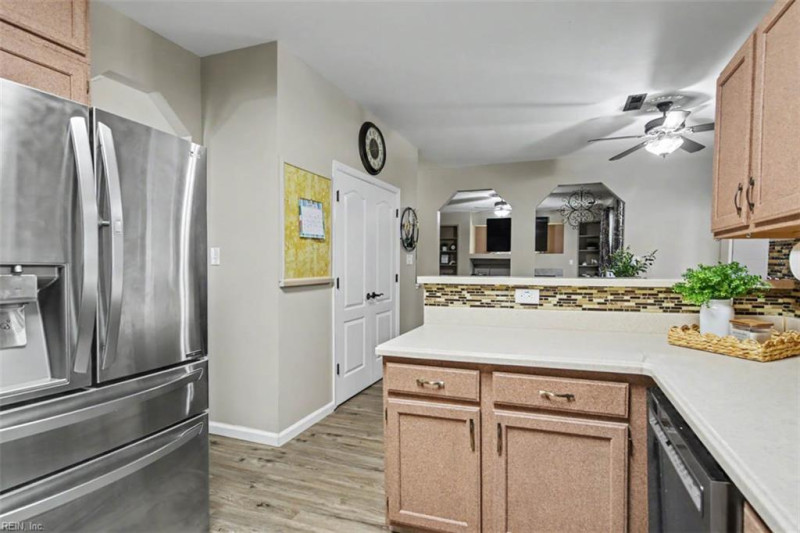 Photo 20 of 50 residential for sale in Chesapeake virginia
